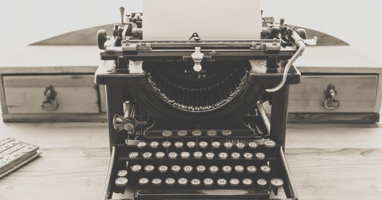 typewriter-gd5ede9e93_1920